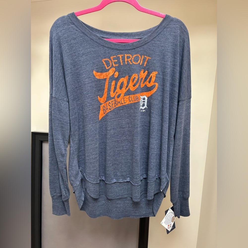 NWT Detroit Tigers MLB blue size large women’s long sleeve new with tags basebal